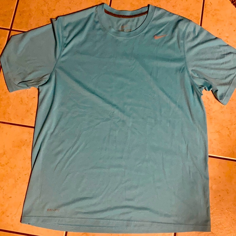 Men’s Dri-fit Nike t shirt